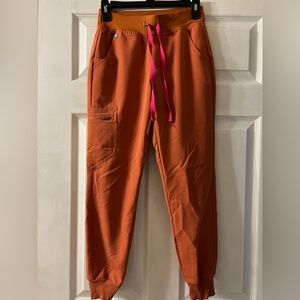 Figs scrub set. Scrub bottoms are XXS and Scrub top is an XS.